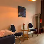 Apartment Dkn - Ihr Zuhause Auf Zeit In - Vollmoebliert - Waschmaschine - Wlan - Naehe Hauptbahnhof *