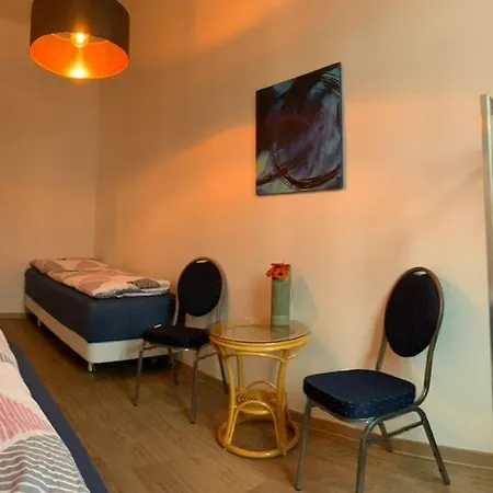 Апартаменты Dkn - Ihr Zuhause Auf Zeit In - Vollmoebliert - Waschmaschine - Wlan - Naehe Hauptbahnhof *